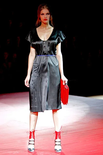 Look 14